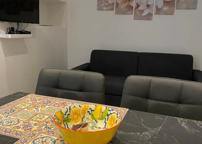 Phoenix House Dom wakacyjny Syrakuzy