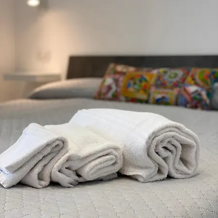 Phoenix House Ferienhaus Syrakus